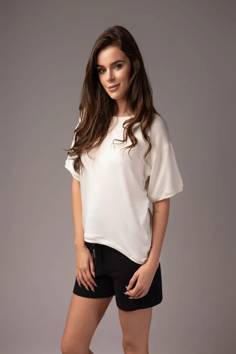 Basic T-Shirt – Sustainable Comfort Tee for Women