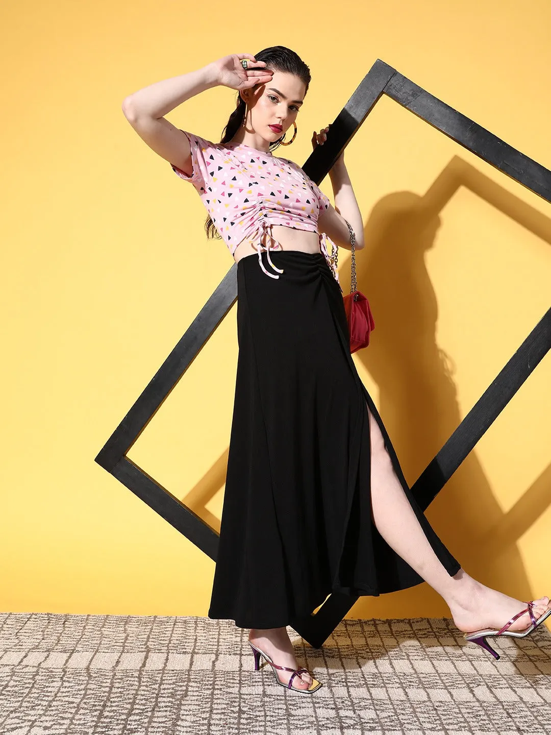 Berrylush Women Pink & Black Geometric Print Round Neck Waist Tie-Up Cotton Ruched Crop Top