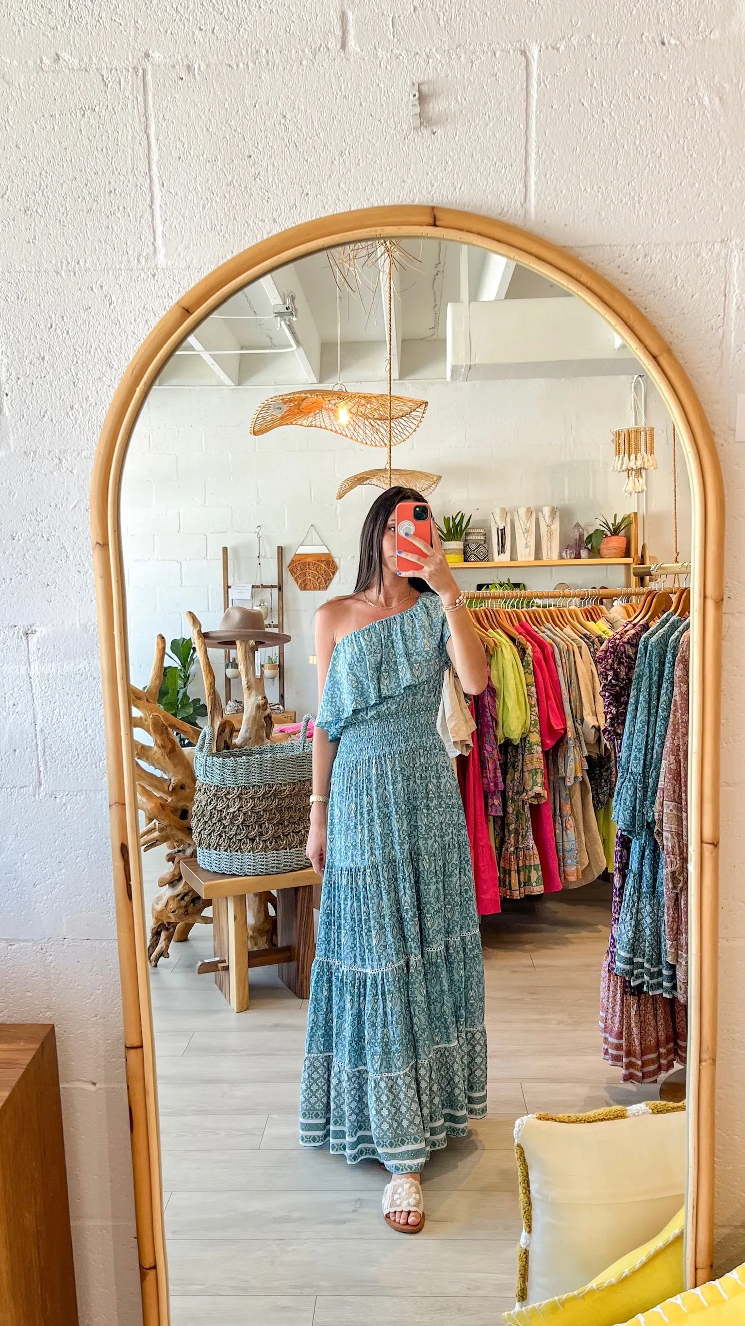 Cleo Maxi in Biscayne