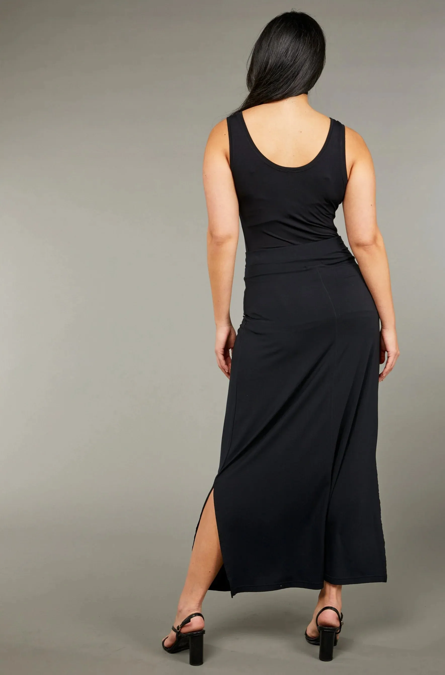 Long Panel Skirt- Black
