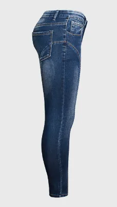 Mid rise slit leg jeans