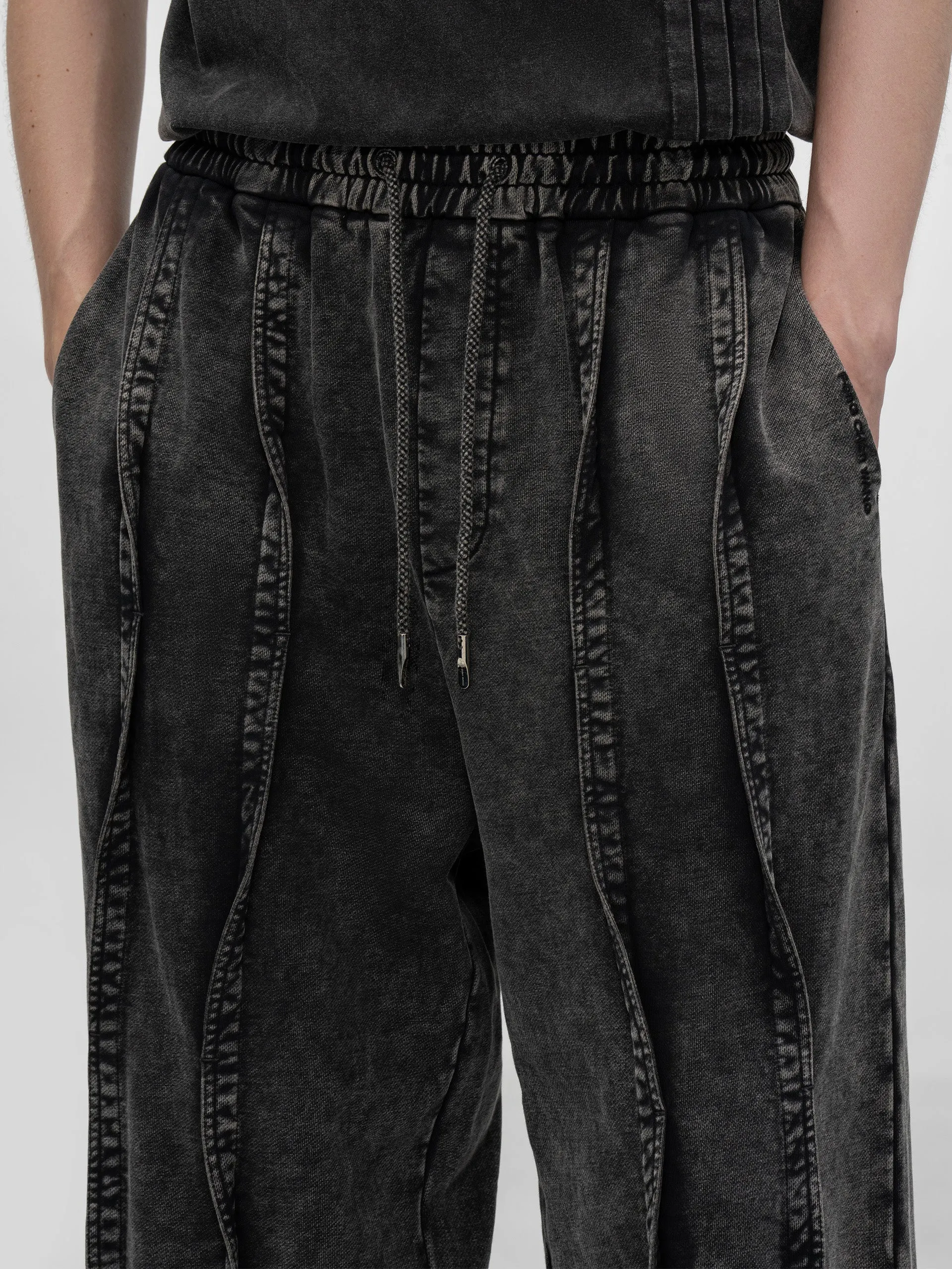MULTI SEAM SWEATPANTS