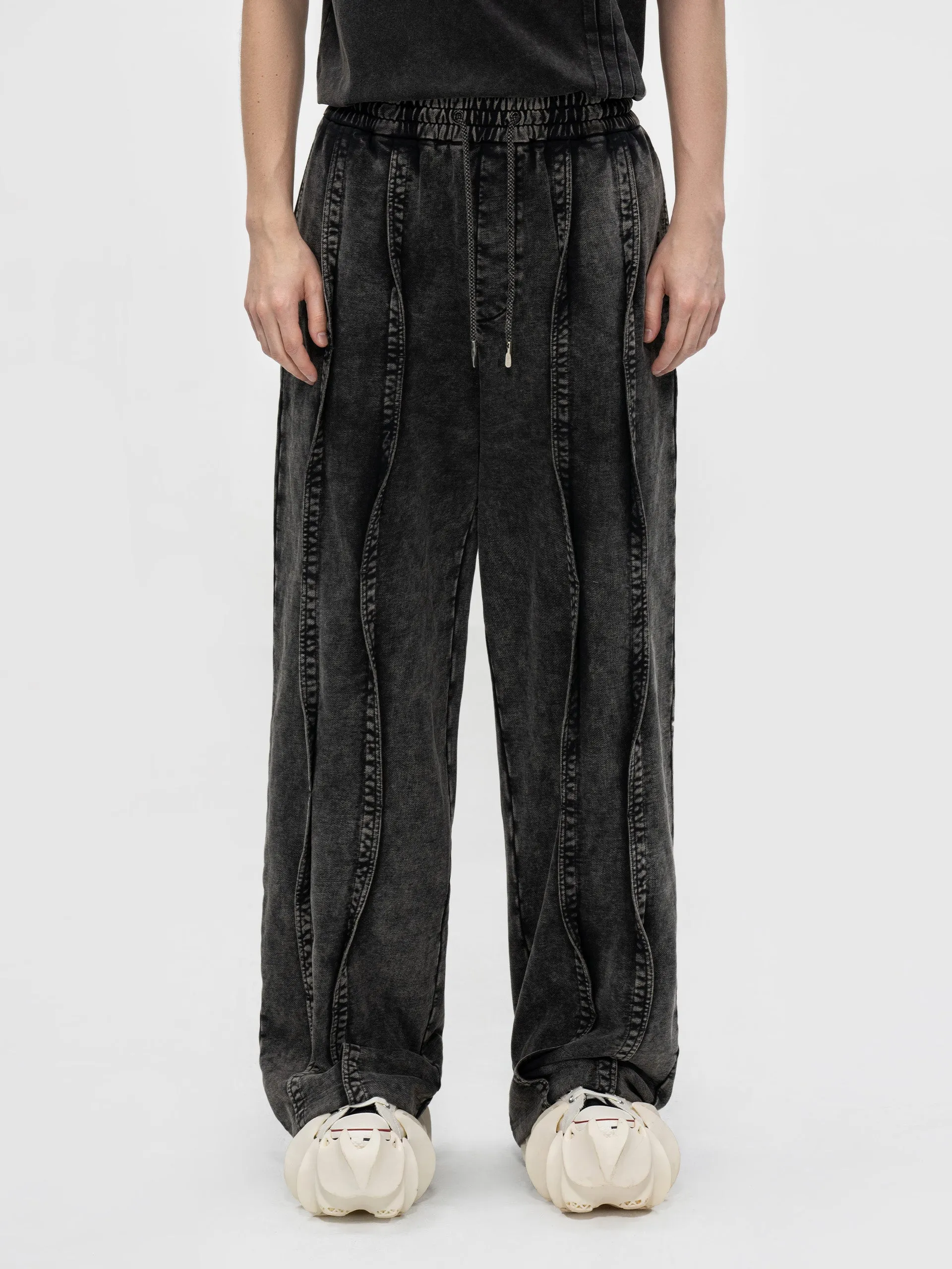 MULTI SEAM SWEATPANTS