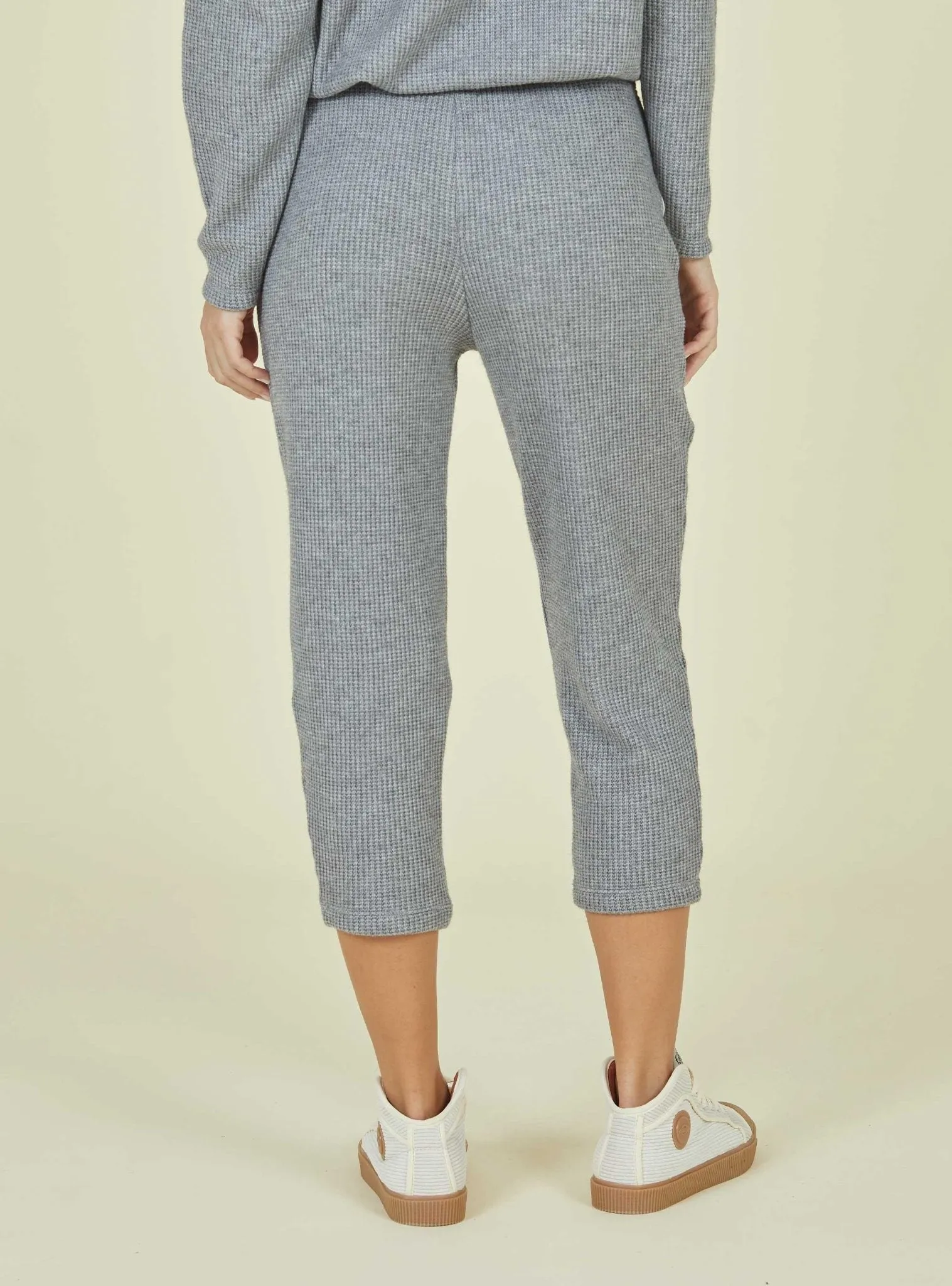 REGULAR KNITTED SWEATPANTS