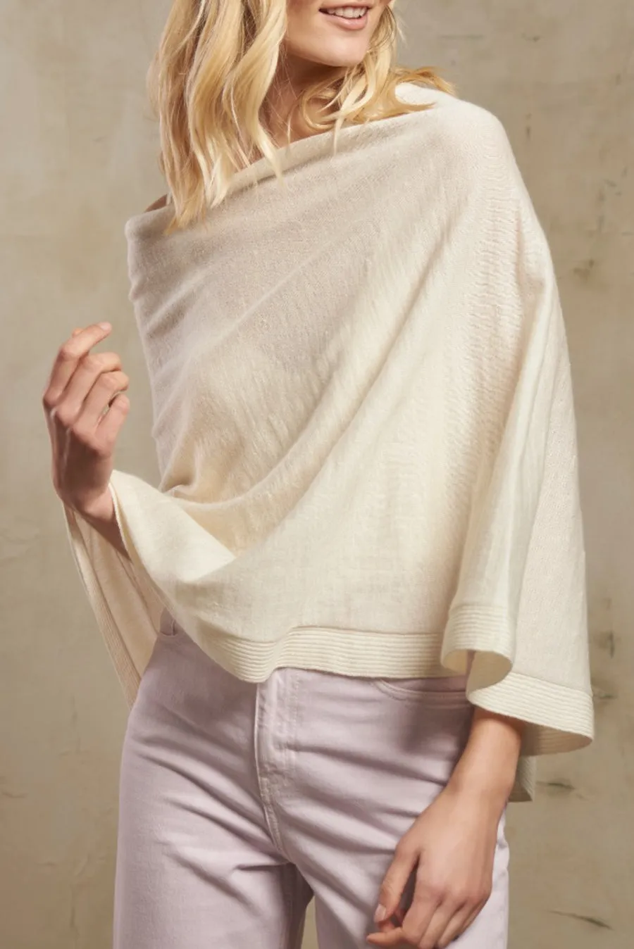 Sway Poncho Baby Alpaca Color Ecru
