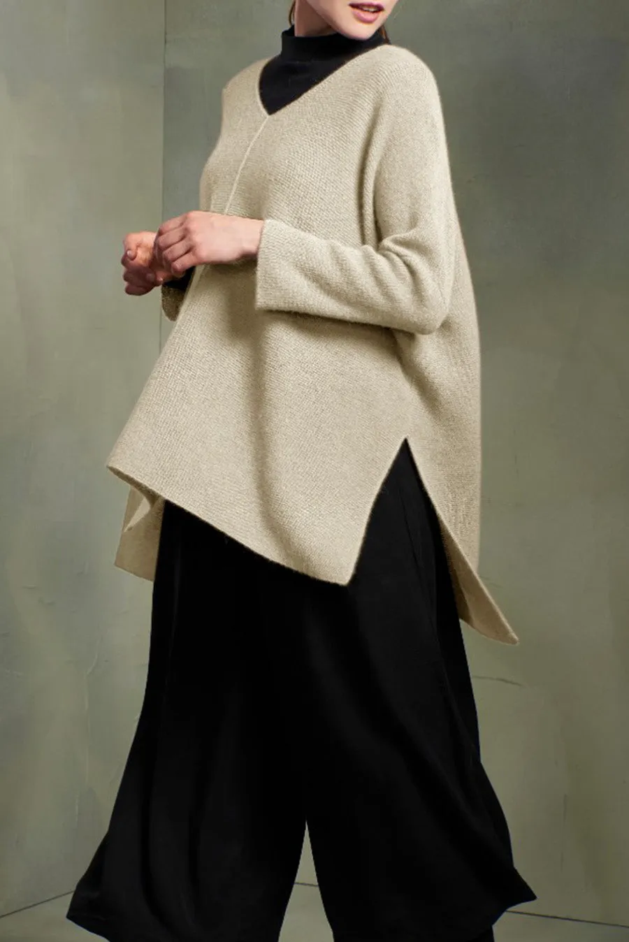 Tamara Poncho Baby Alpaca Color Ecru