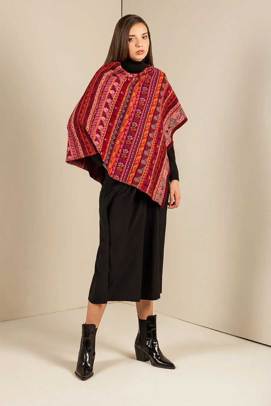 Ukali Poncho Baby Alpaca Color China