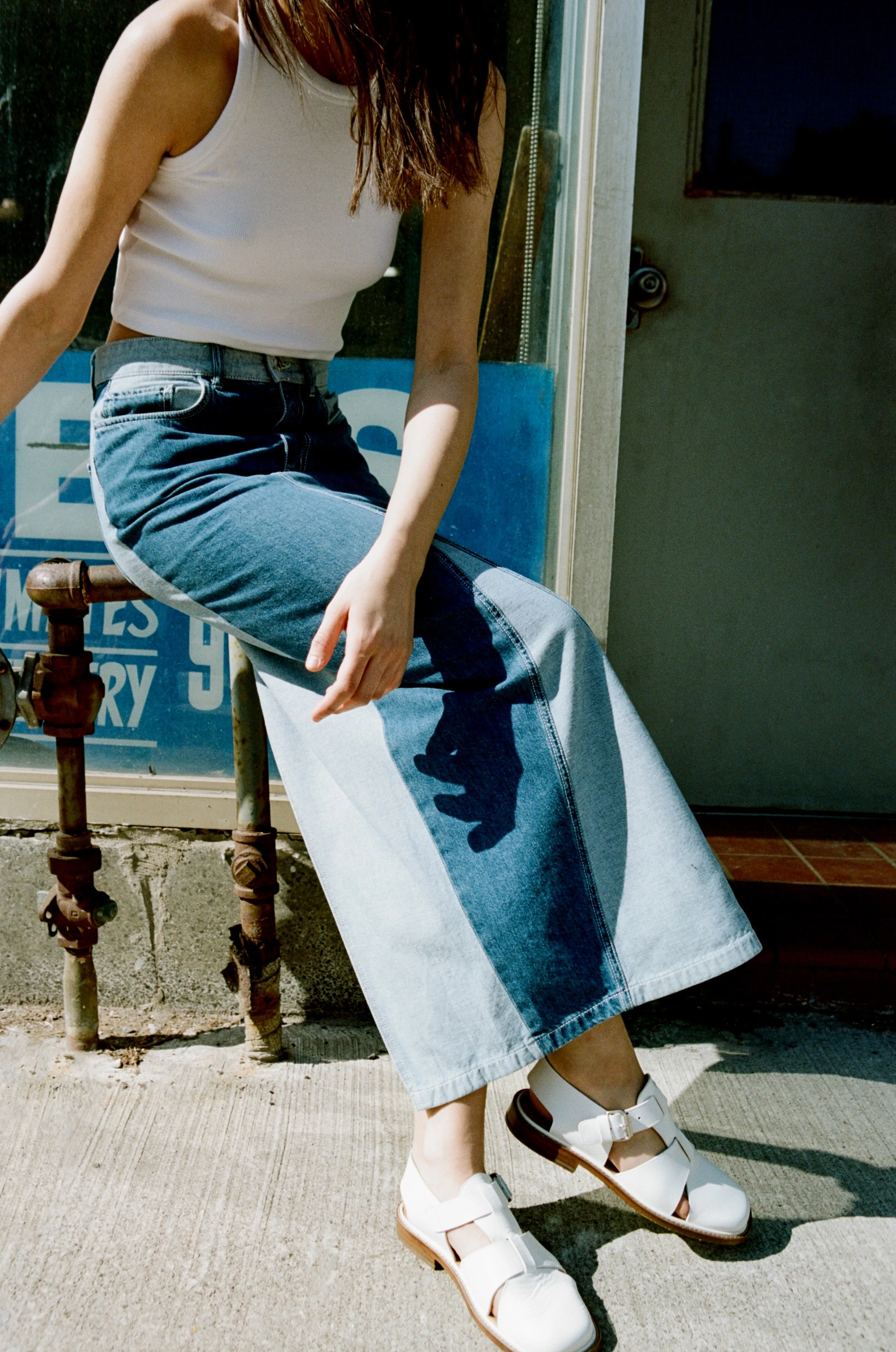 Women's Lily Denim Skirt in Med Wash