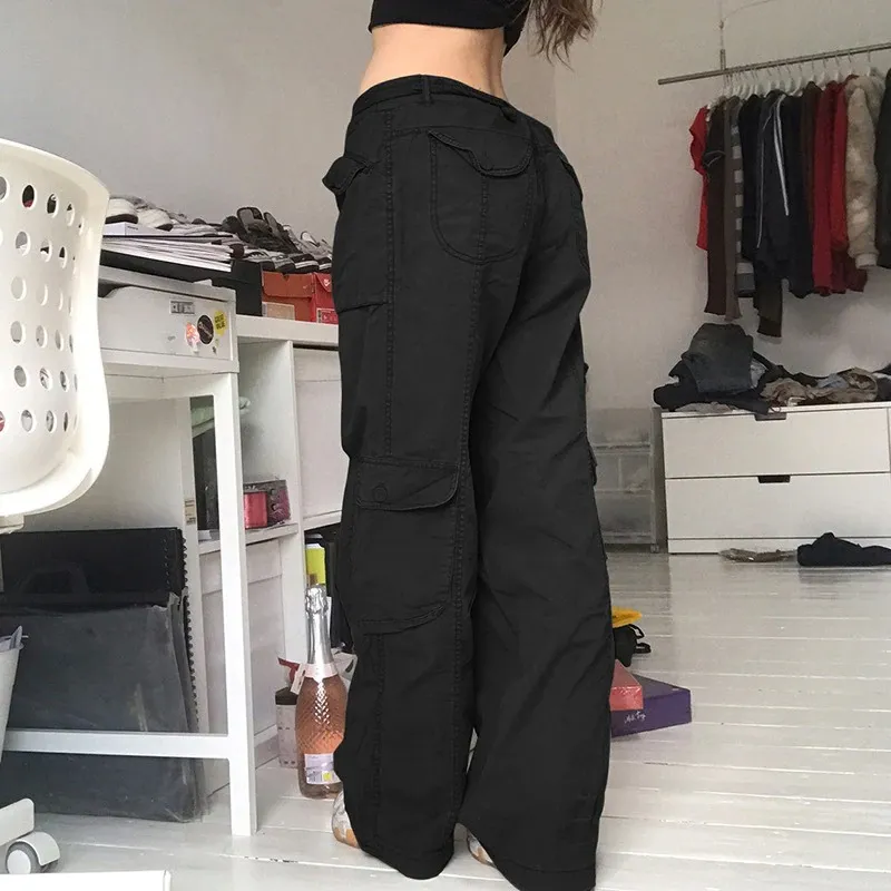 Women's Straight Oversize Cargo Pants With Pockets