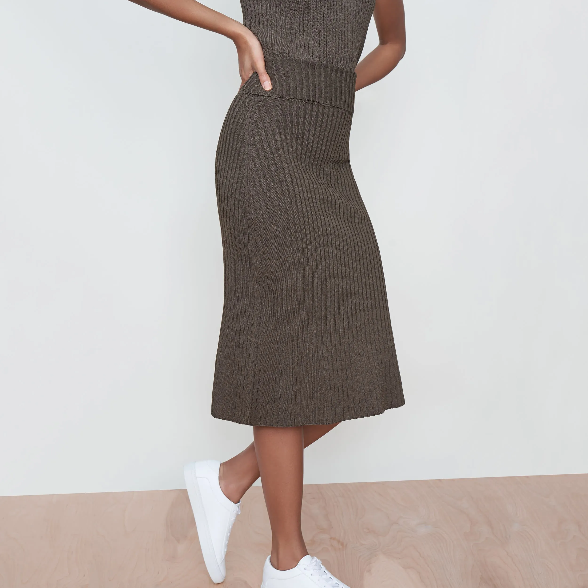 York Skirt - Slinky Knit :: Safari
